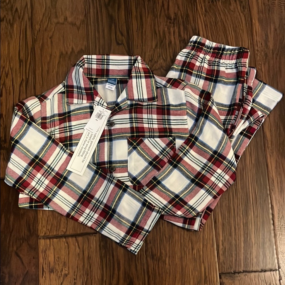 Old Navy Red and Blue Pajama Set Cozy Sleepwear